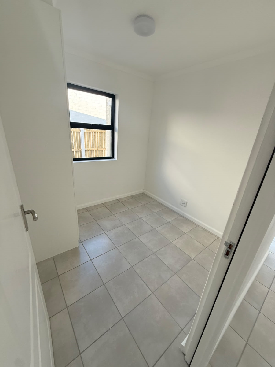 To Let 3 Bedroom Property for Rent in Kommetjie Western Cape